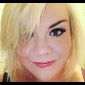 Meet your Posher, Caissie