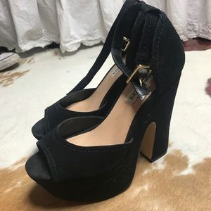 Steve Madden Pumps