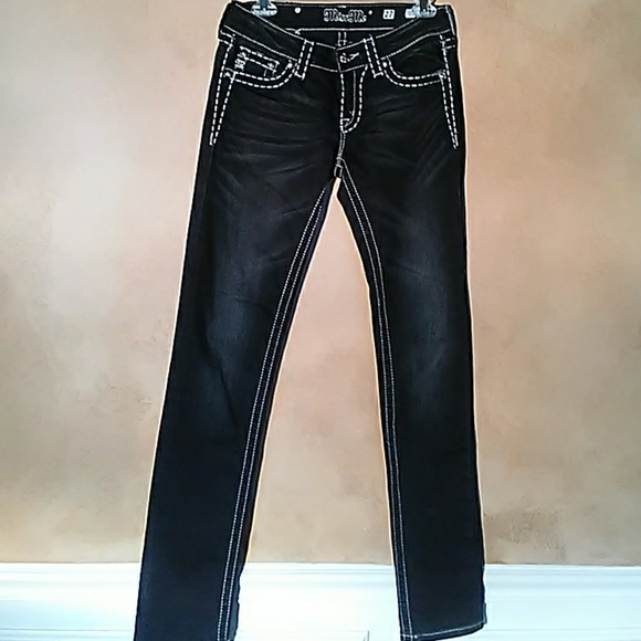 ***SOLD****Miss Me Black Skinny Jeans - Picture 2 of 8