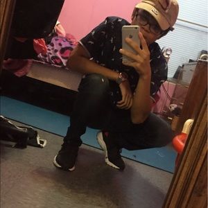 Meet your Posher, Jonathan