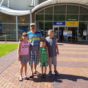 Meet your Posher, Kelli