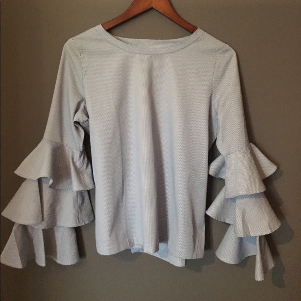 NWT Pinstripe Ruffle Sleeve Top