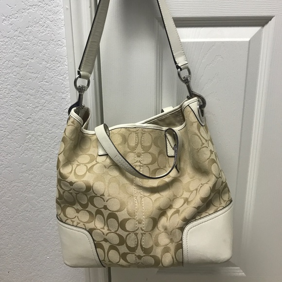 Coach Handbags - Coach Logo Hobo