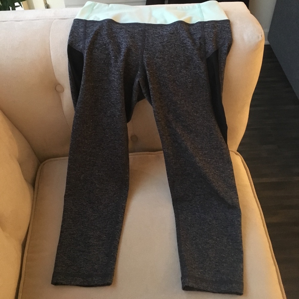 Zella Workout leggings with mesh side panel