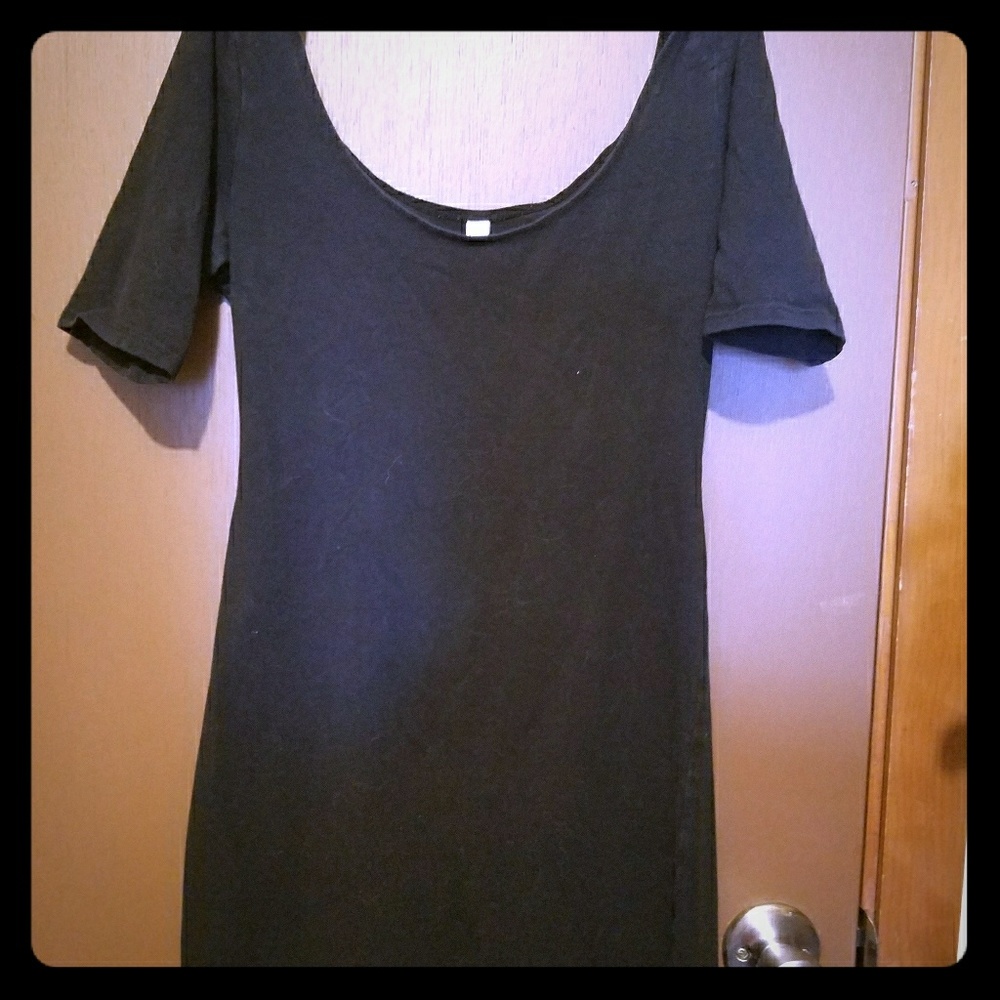 Black bodycon dress