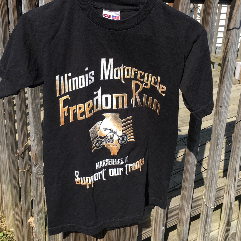 Men's small patriotic t-shirt