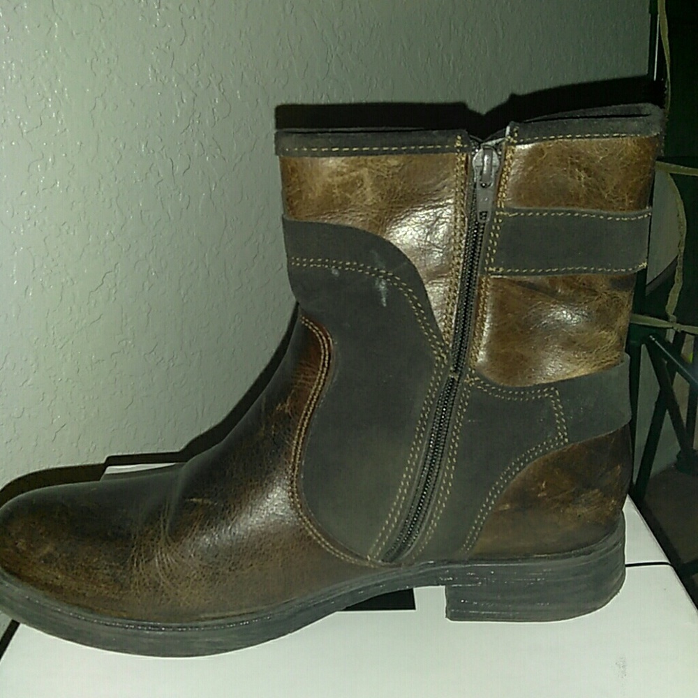 Pair of Shoes