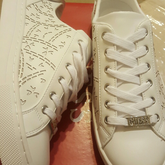 Guess slip on / high top sneakers - Picture 3 of 6