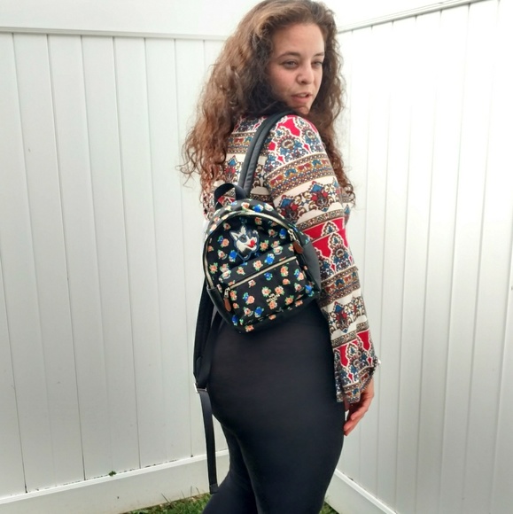 NWT coach floral backpack-FREE bracelet included! - Picture 3 of 8