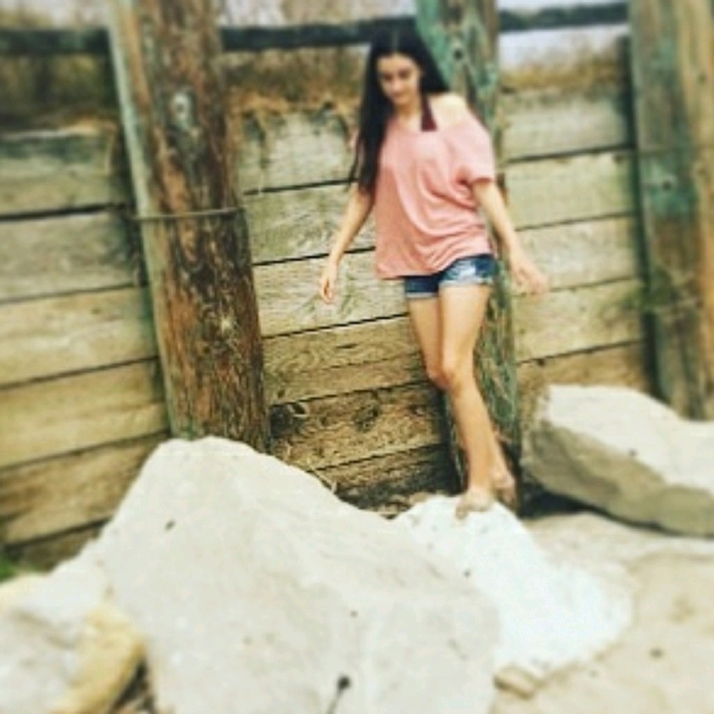 Meet your Posher, Isabella