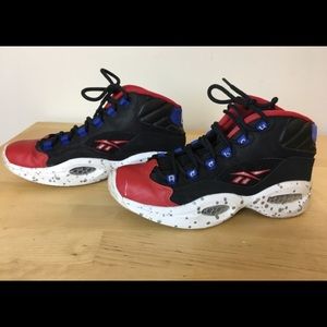 💪Reebok Hi-Top Sneakers Black Red Blue Women 6.5