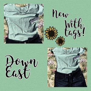 NWT de collection Tee From DownEast