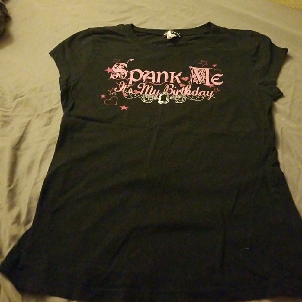 Wet seal graphic tee