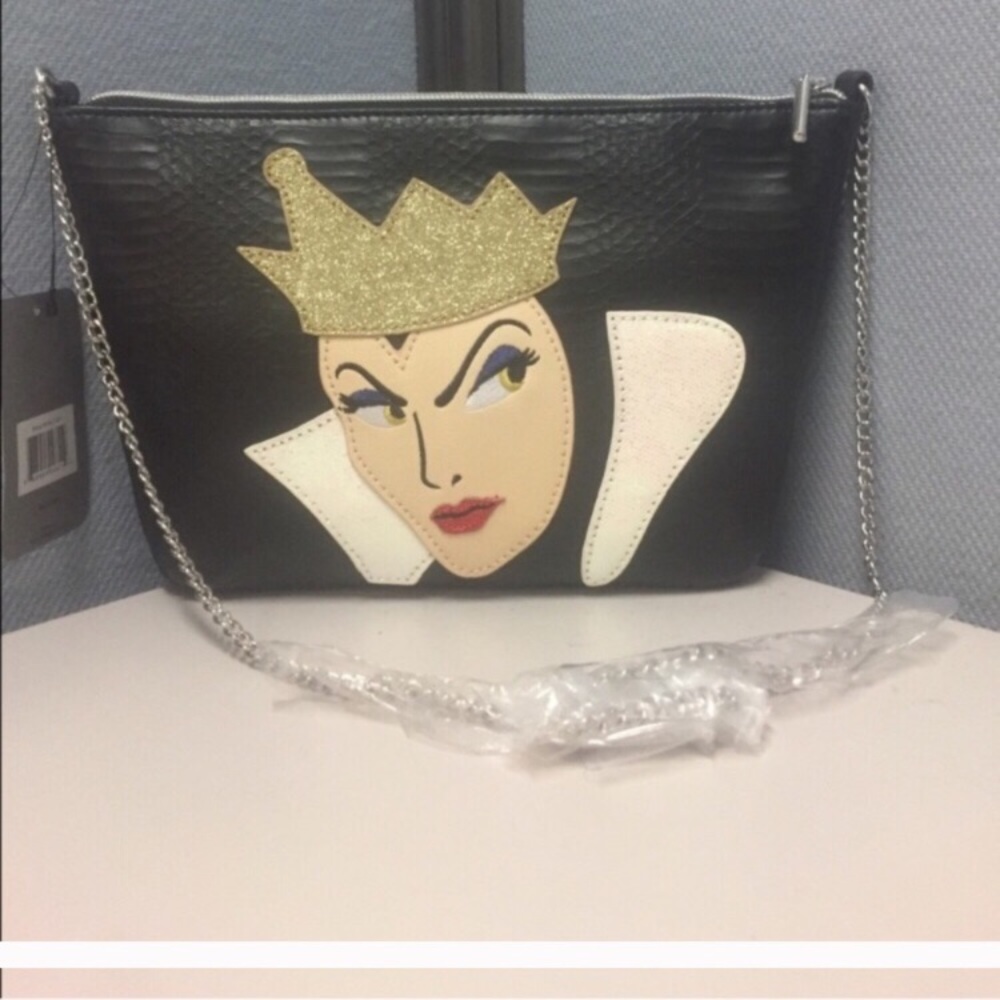 Snow White Evil Queen Purse - Picture 3 of 5