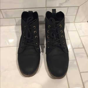 Steve Madden Black Leather Ankle Boots