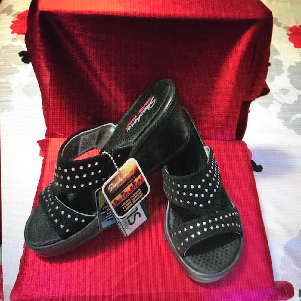 Brand new Women's black Sketchers sandals