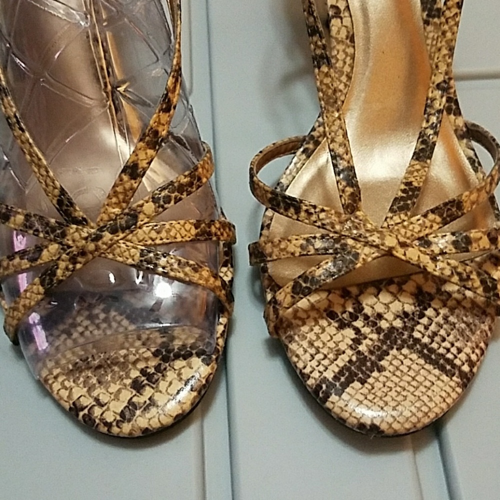 Sandals - Picture 3 of 4