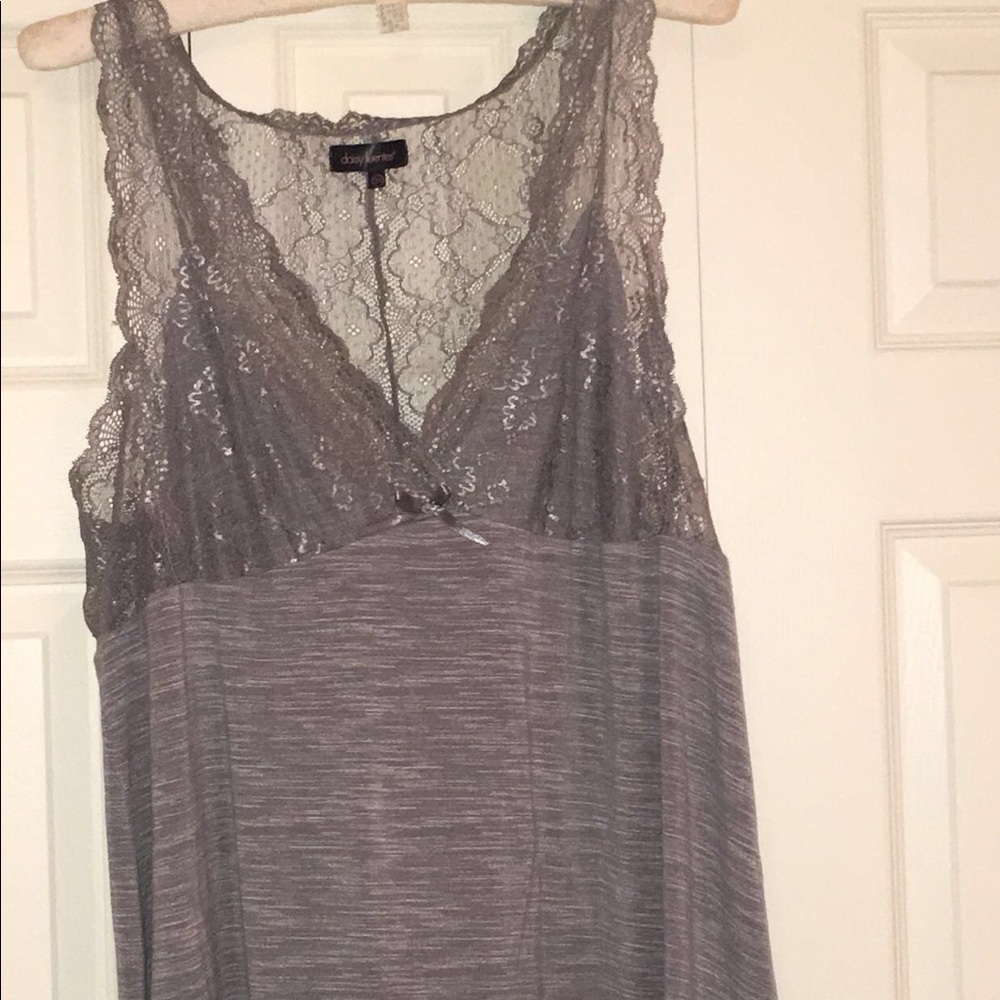 DAISY FUENTES LACE SLEEPWEAR TOP