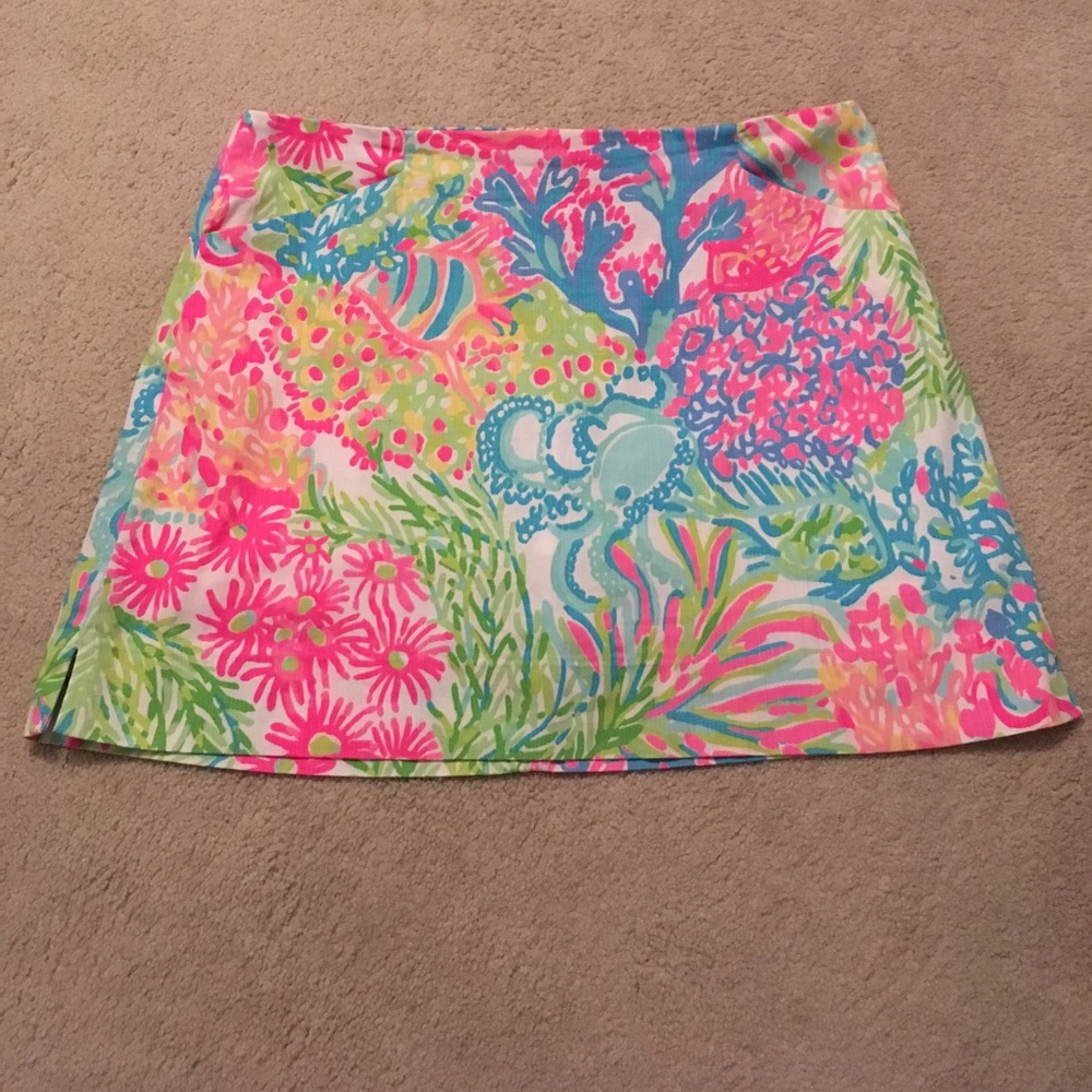 Lilly Pulitzer skort. Size 10. NWOT.
