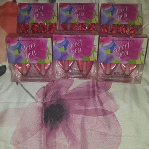 Sweet pea wallflower refills