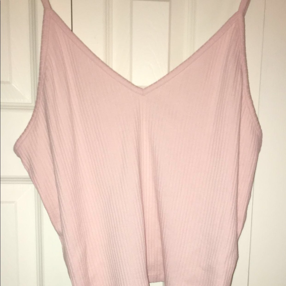 NEVER WORN FOREVER 21+ PINK RIBBED CROP TOP