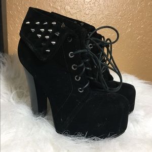 Jeffrey Campbell Style Boot Heel With Spikes!