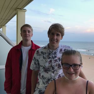 Meet your Posher, Dona