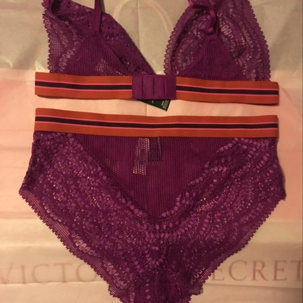 SOLD❌Victoria's Secret very sexy set - Picture 2 of 3