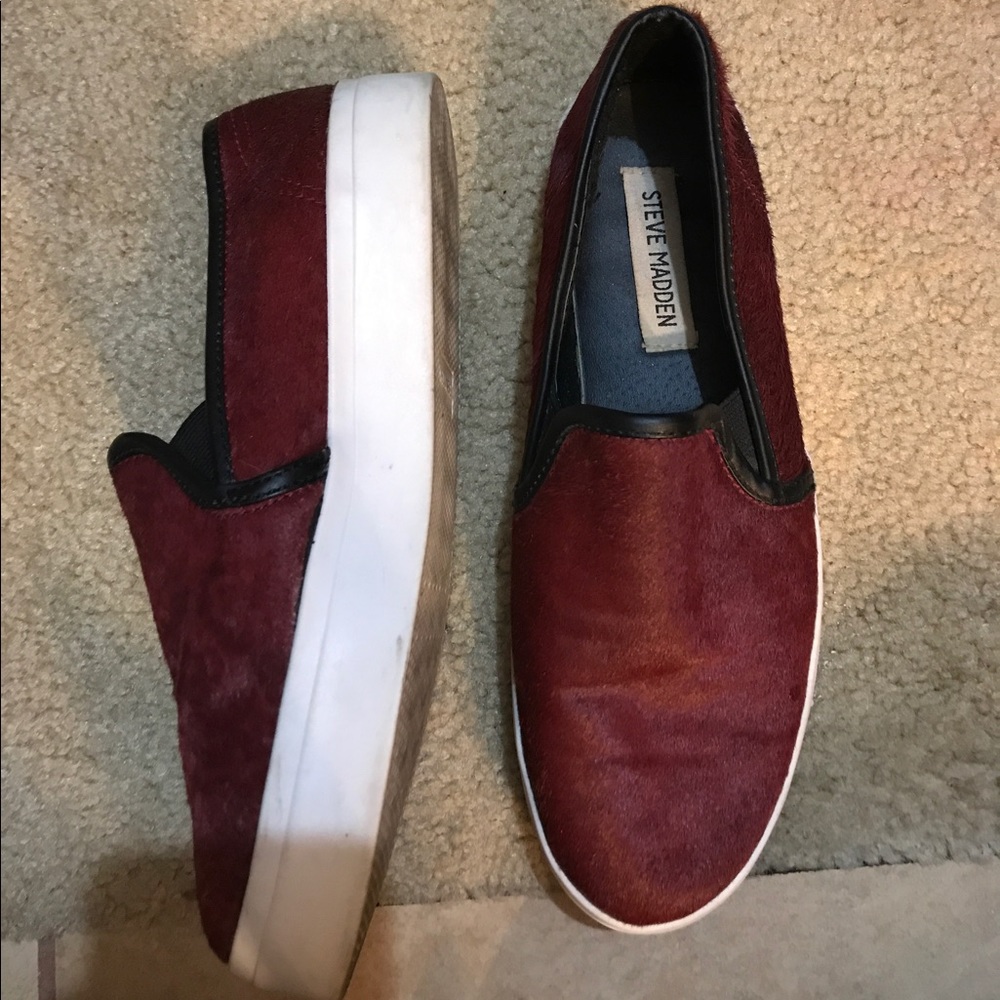 slip on sneakers