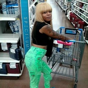 Meet your Posher, Latavia