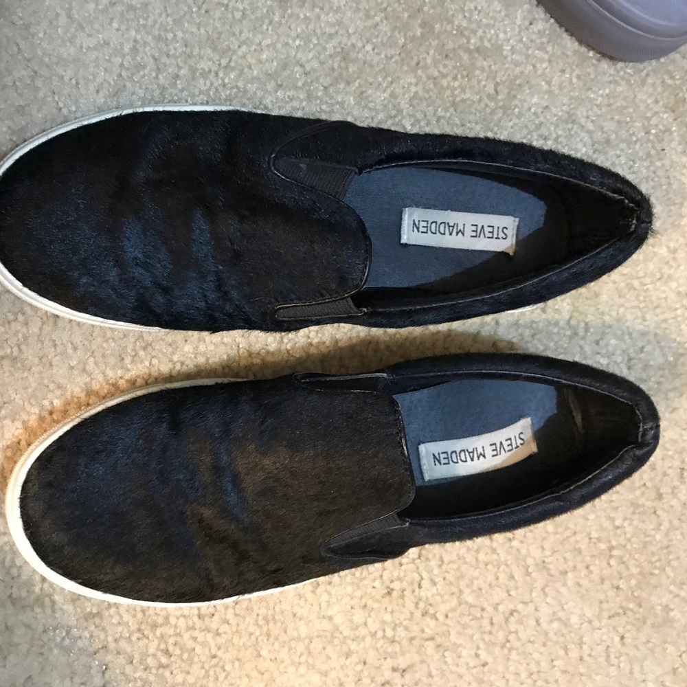 slip on sneakers