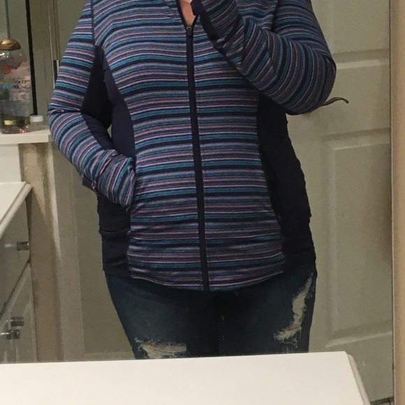 Running jacket - Picture 5 of 5