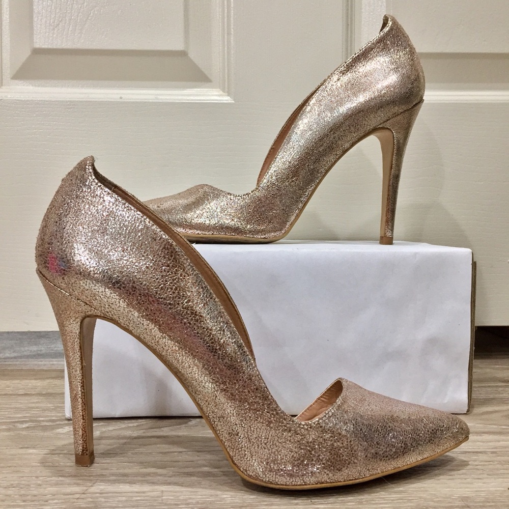Stradivarius rose gold court shoe - Picture 1 of 4