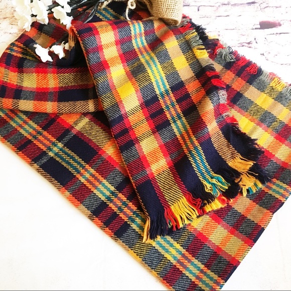 Blanket Scarf - Picture 2 of 3