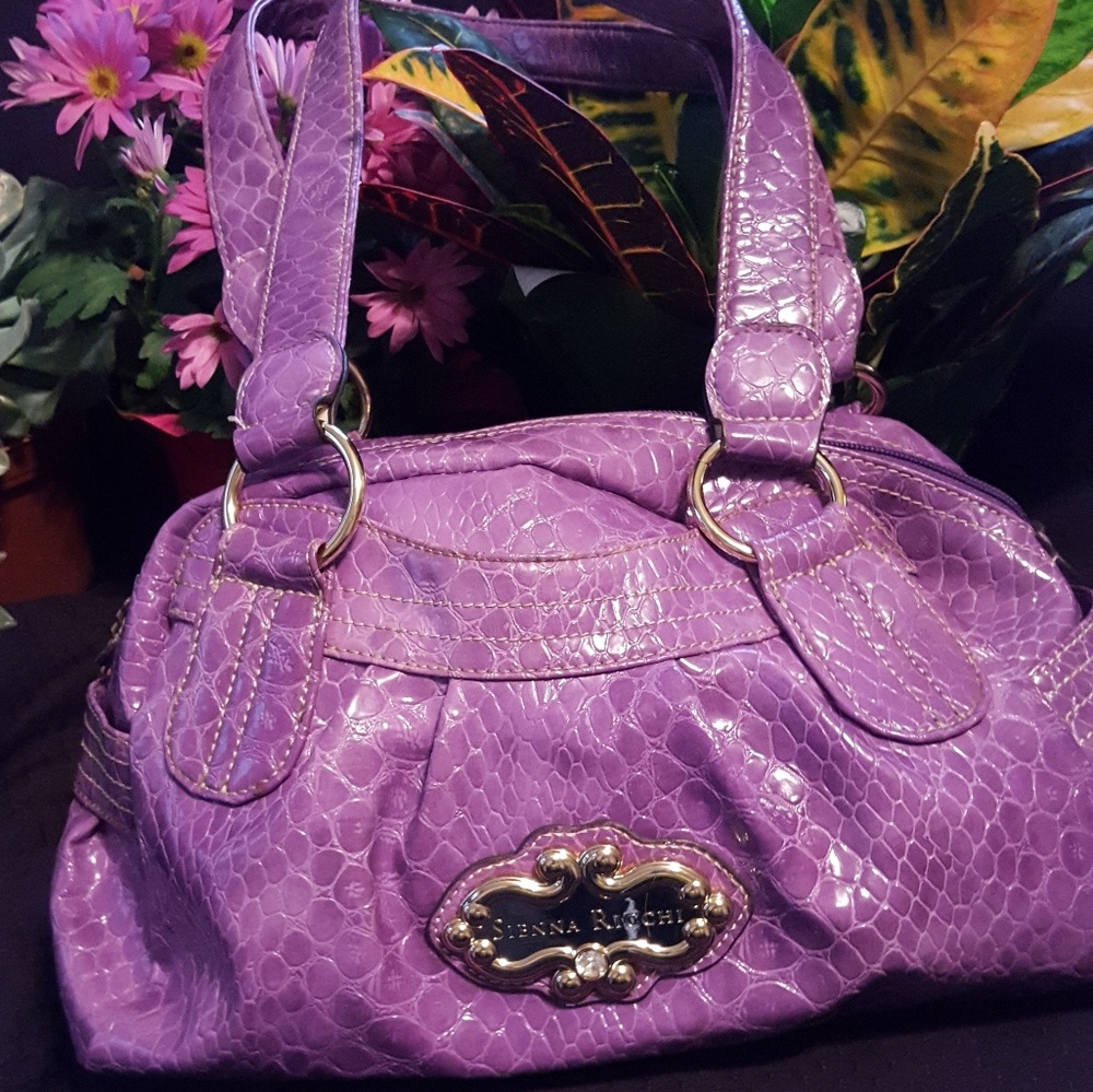 Sienna Ricchi Lavendar Bag.