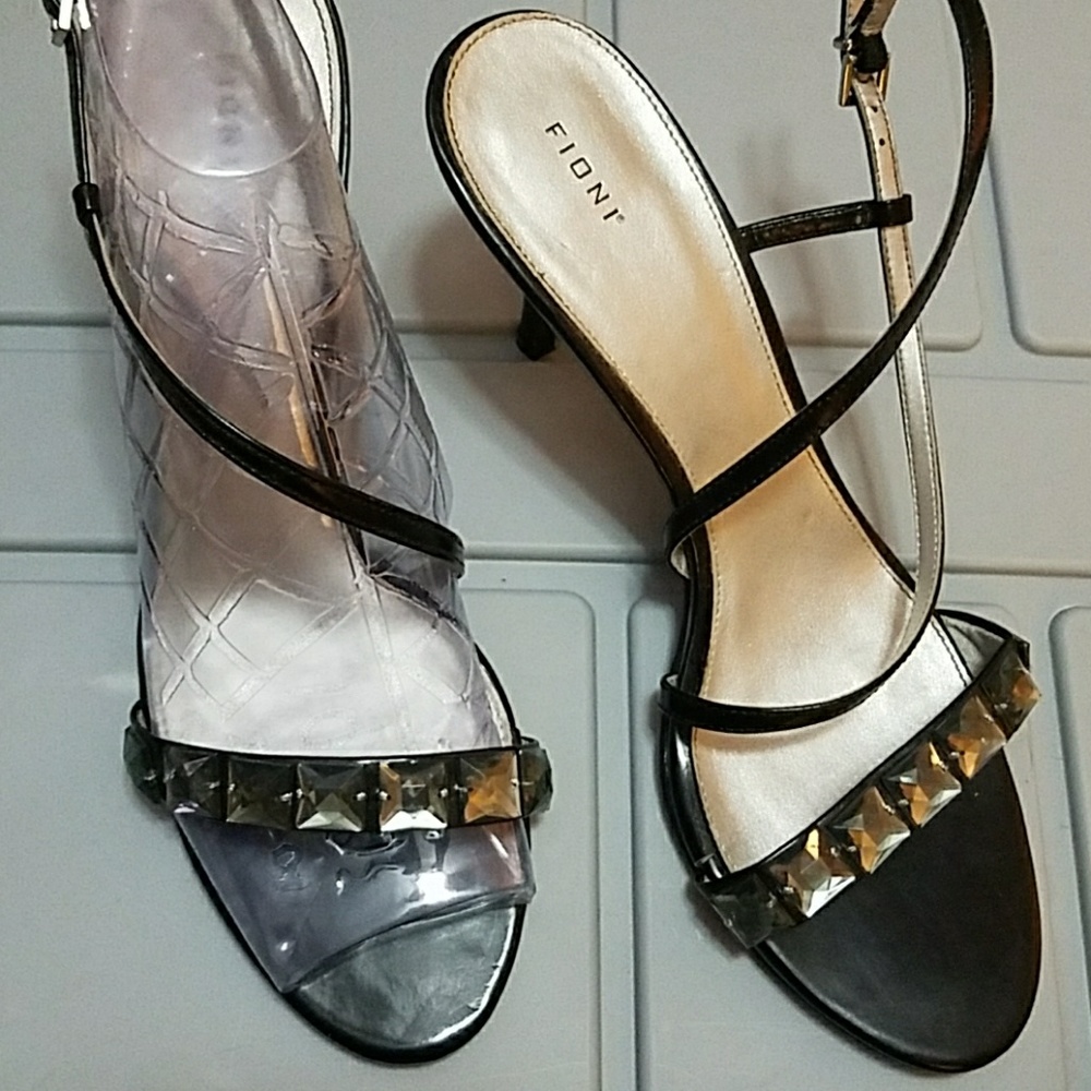 Sandals - Picture 2 of 2
