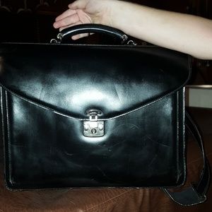 Authentic Gucci briefcase Authentic Gucci briefcase