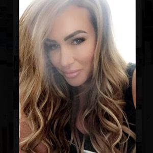 Meet your Posher, Myra