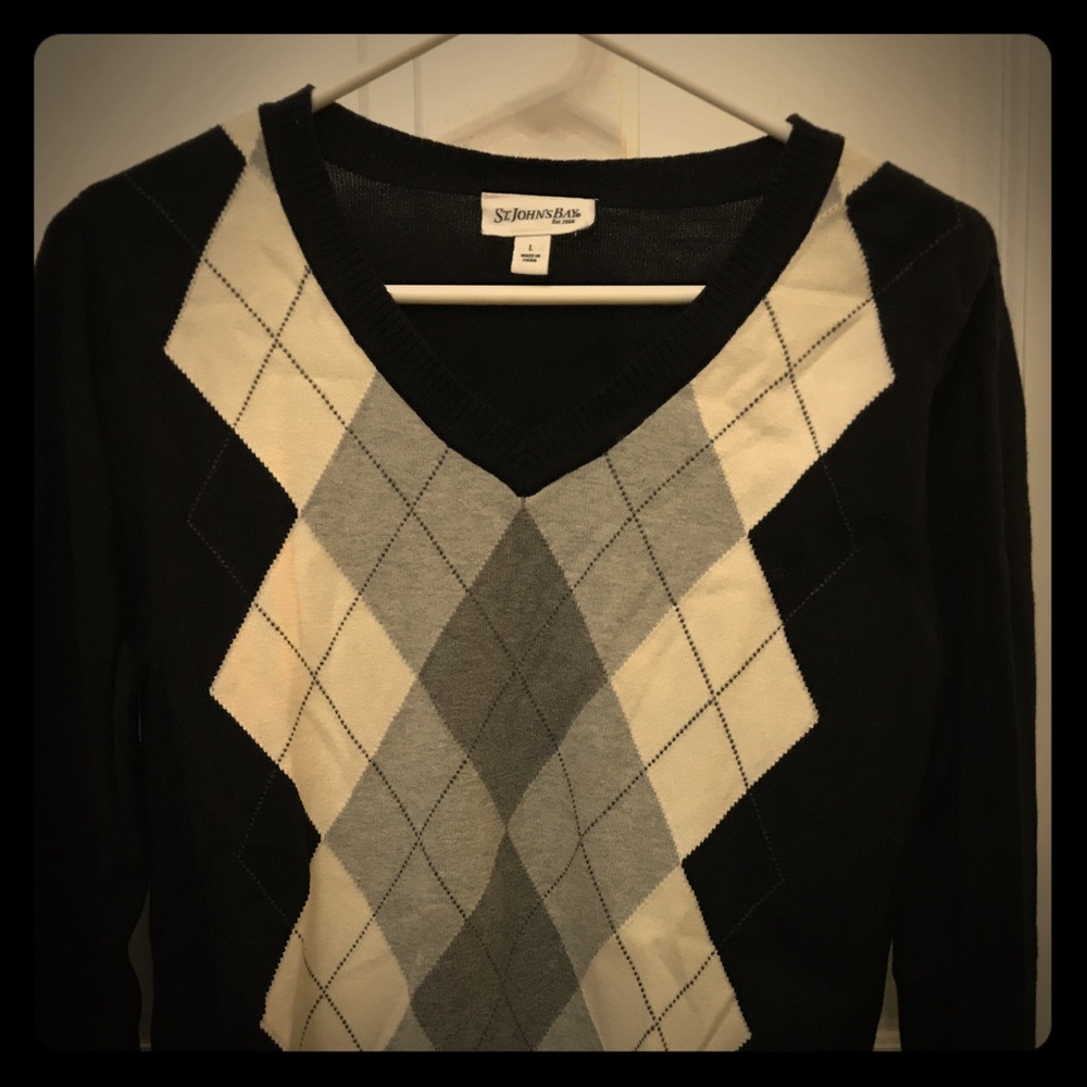 St. John's Bay Large Black and Gray Argyle Sweater