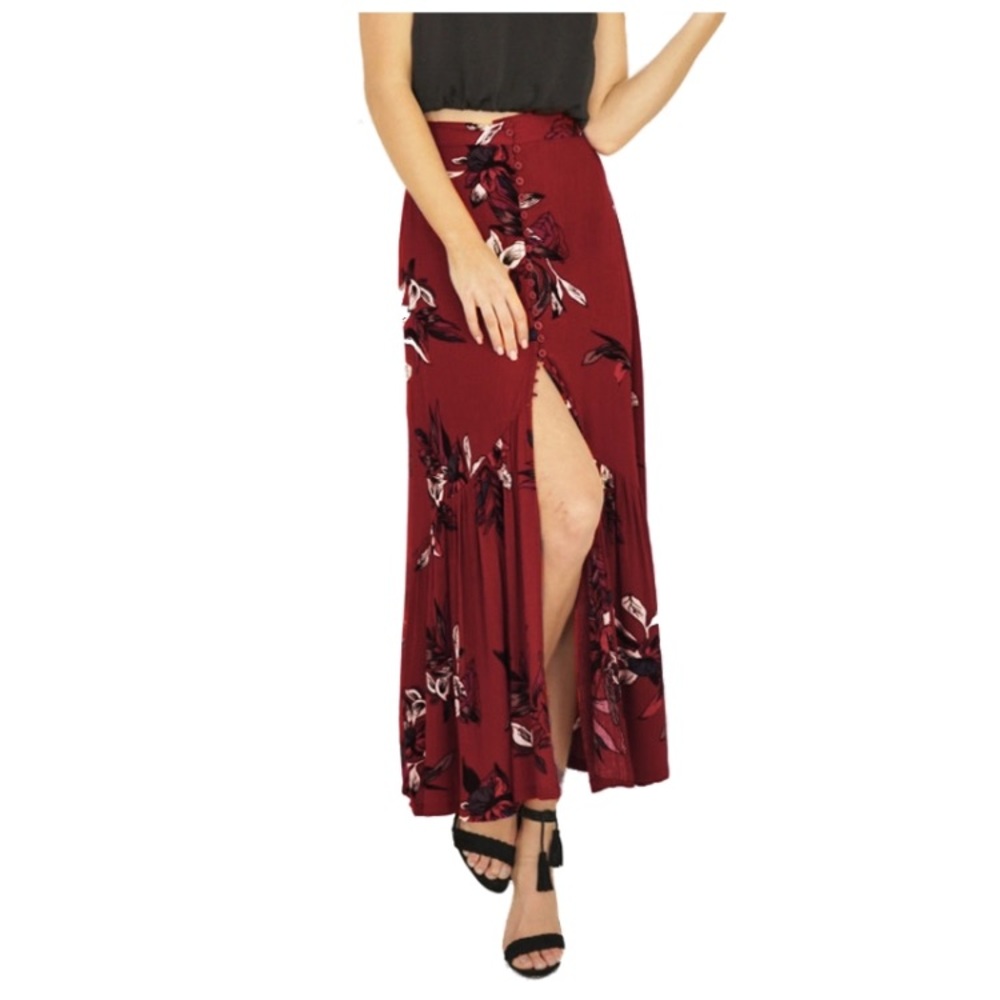 Red Bohemian Floral Print Skirt - Picture 2 of 7