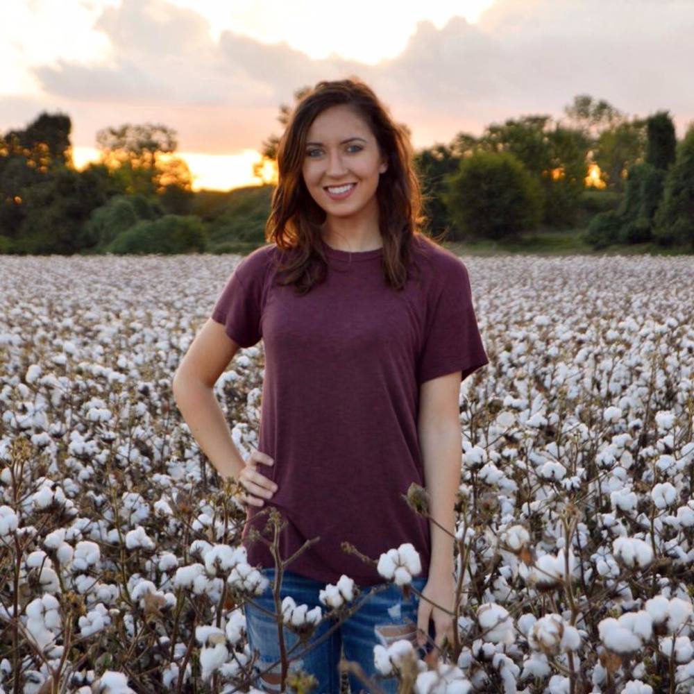 Meet your Posher, Emily