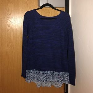 Sweater with floral accent