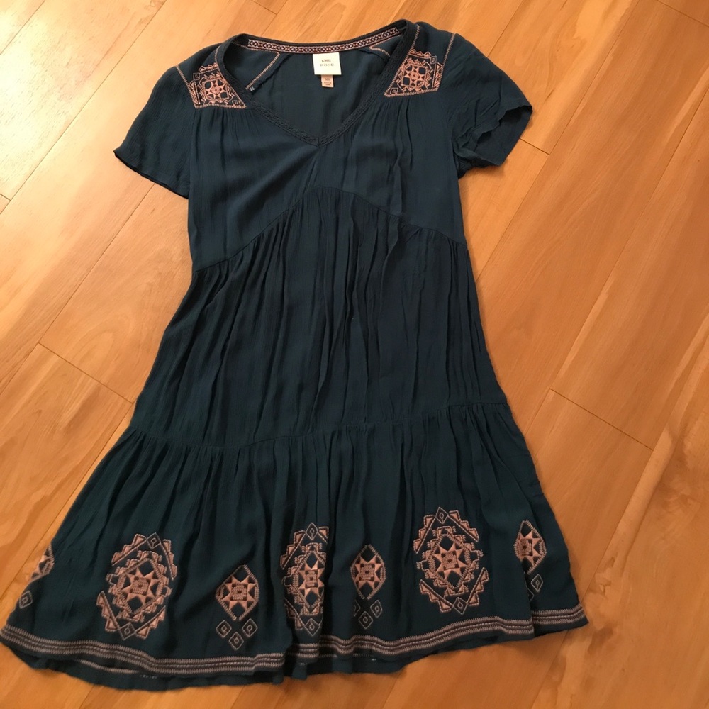 Blue dress with pink geometric shapes