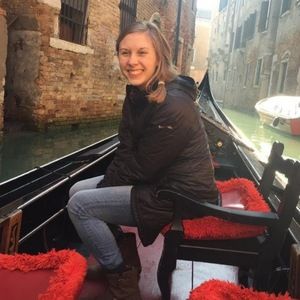 Meet your Posher, Amy