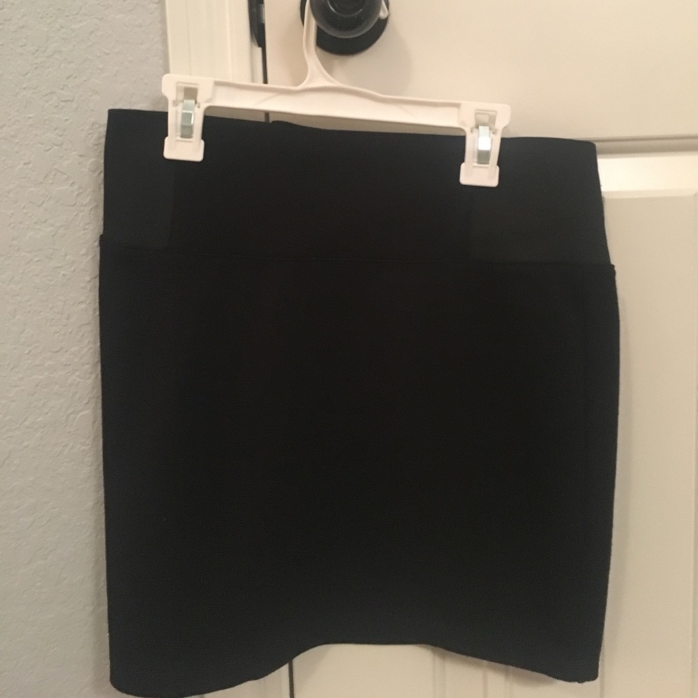 black pencil skirt