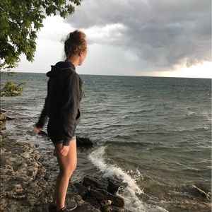 Meet your Posher, Jillian