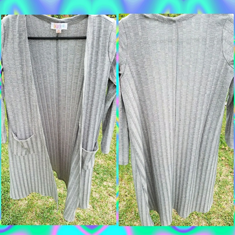 *SOLD* Grey LuLaRoe XS Sarah Cardigan