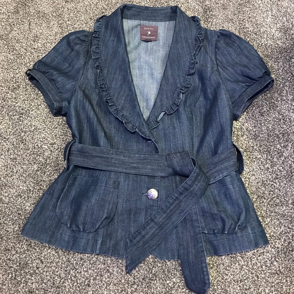 Light weight shirt sleeve denim jacket