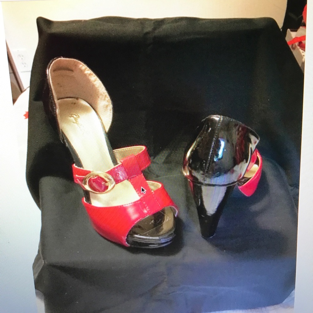Red & Black sexy hi heels!