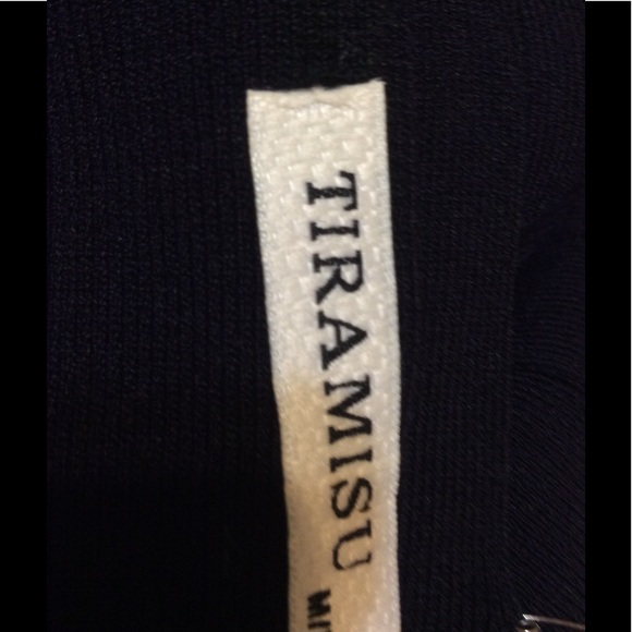 The Perfect Black Dress 🖤 Made is Italy 🇮🇹 - Picture 3 of 3